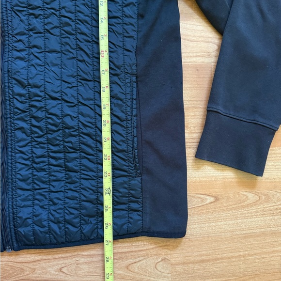 Perry Ellis Men’s Size L Full Zip Pocketed Quilted Black Used Jacket - Picture 5 of 9